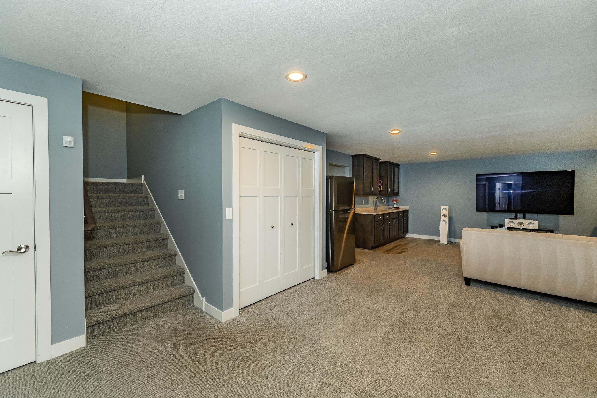 4283 Stone Point Drive Northeast Rochester, MN 55906 - Photo 22 of 39