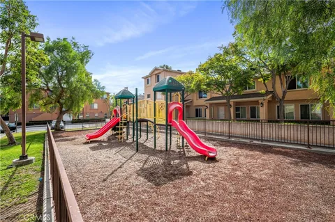 $675,000 | 1008 Harbor Heights Drive, Unit B, Harbor City, CA 90710