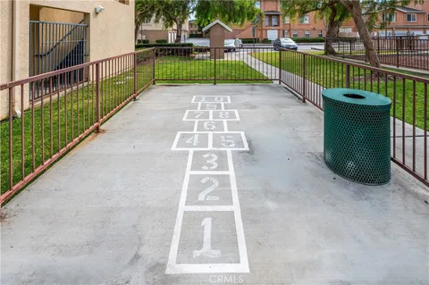 $675,000 | 1008 Harbor Heights Drive, Unit B, Harbor City, CA 90710