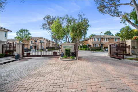 $629,000 | 1008 Harbor Heights Drive, Unit B, Harbor City, CA 90710