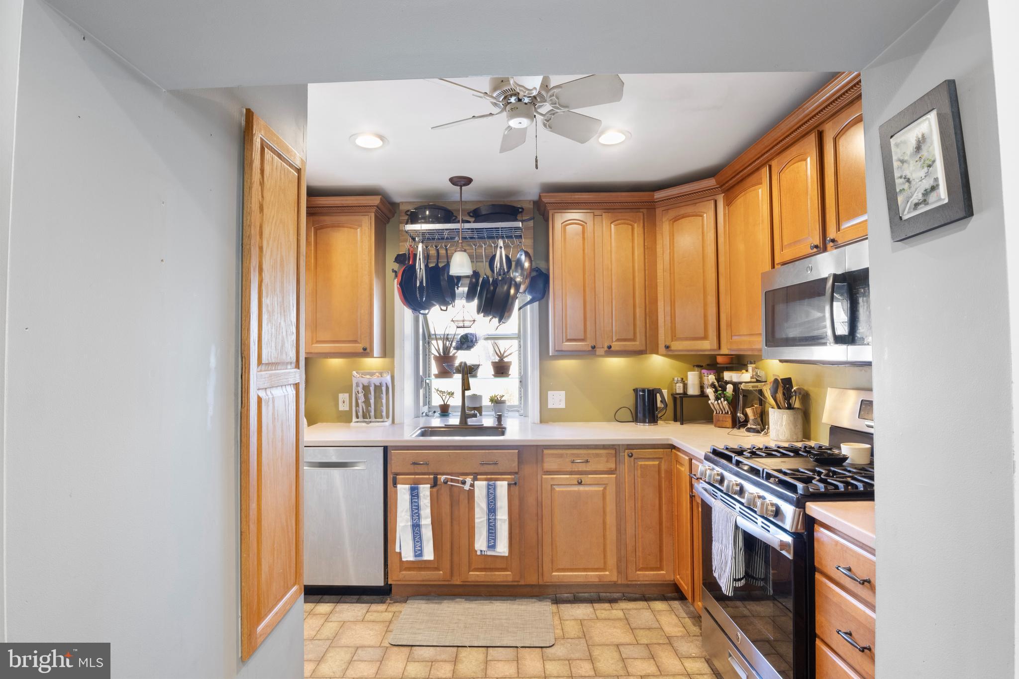 728 Parklane Road Swarthmore, PA 19081 - Photo 8 of 16