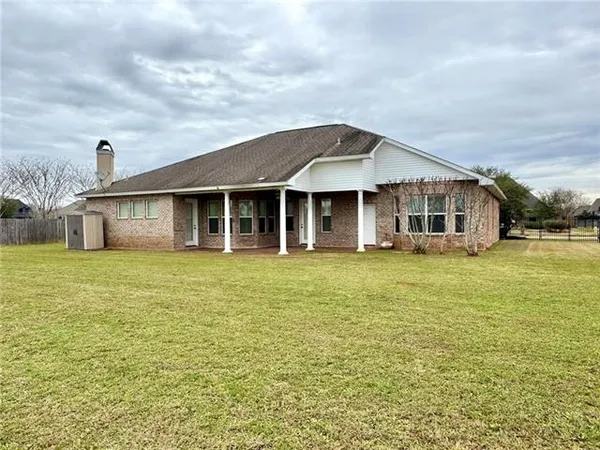 $3,000 | 6413 Arden Oaks, Alexandria, LA 71301