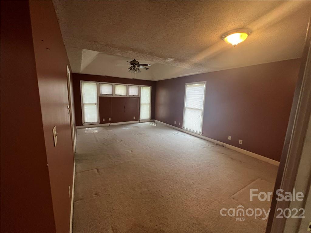 2414 Ashley Road Charlotte, NC 28208 - Photo 14 of 21 Gallery Image 14