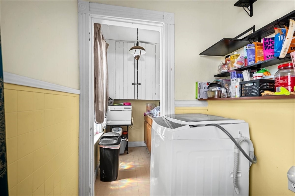 60 Esther Street Worcester, MA 01607 - Photo 19 of 38