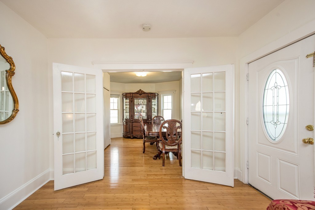 48 Sterling Road Waltham, MA 02451 - Photo 13 of 30 Gallery Image 13