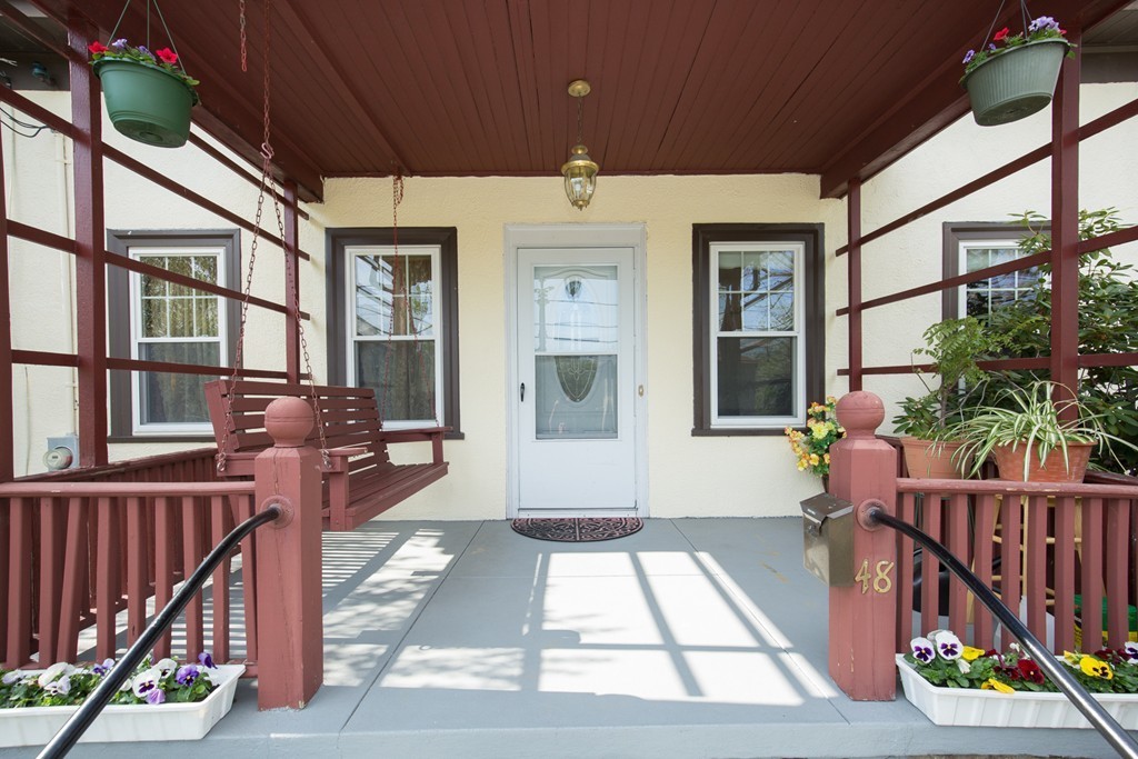 48 Sterling Road Waltham, MA 02451 - Photo 3 of 30 Gallery Image 3