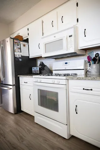 $260,000 | 611 Floyd Avenue, Dumas, TX 79029