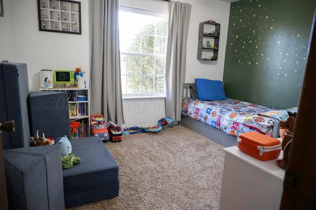 $260,000 | 611 Floyd Avenue, Dumas, TX 79029