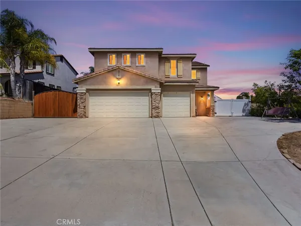 $759,900 | 36692 Covington Circle, Murrieta, CA 92563