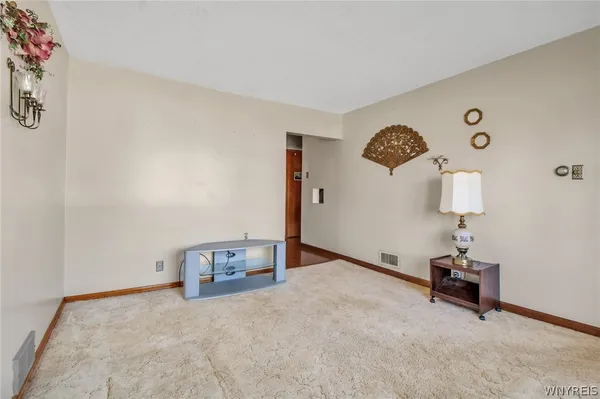 $180,000 | 31 Jackson Avenue, Lackawanna, NY 14218
