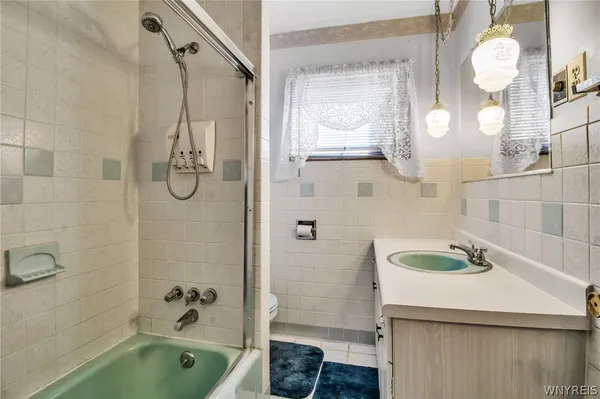 $180,000 | 31 Jackson Avenue, Lackawanna, NY 14218