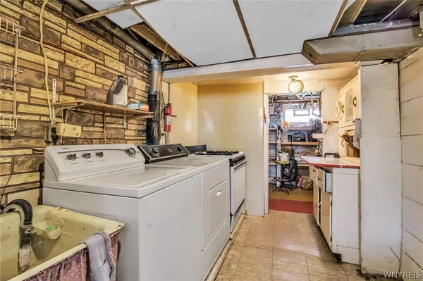 $180,000 | 31 Jackson Avenue, Lackawanna, NY 14218