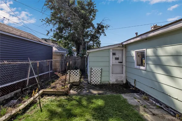 $180,000 | 31 Jackson Avenue, Lackawanna, NY 14218