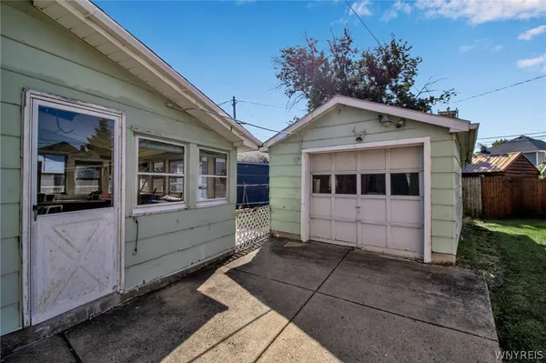 $180,000 | 31 Jackson Avenue, Lackawanna, NY 14218