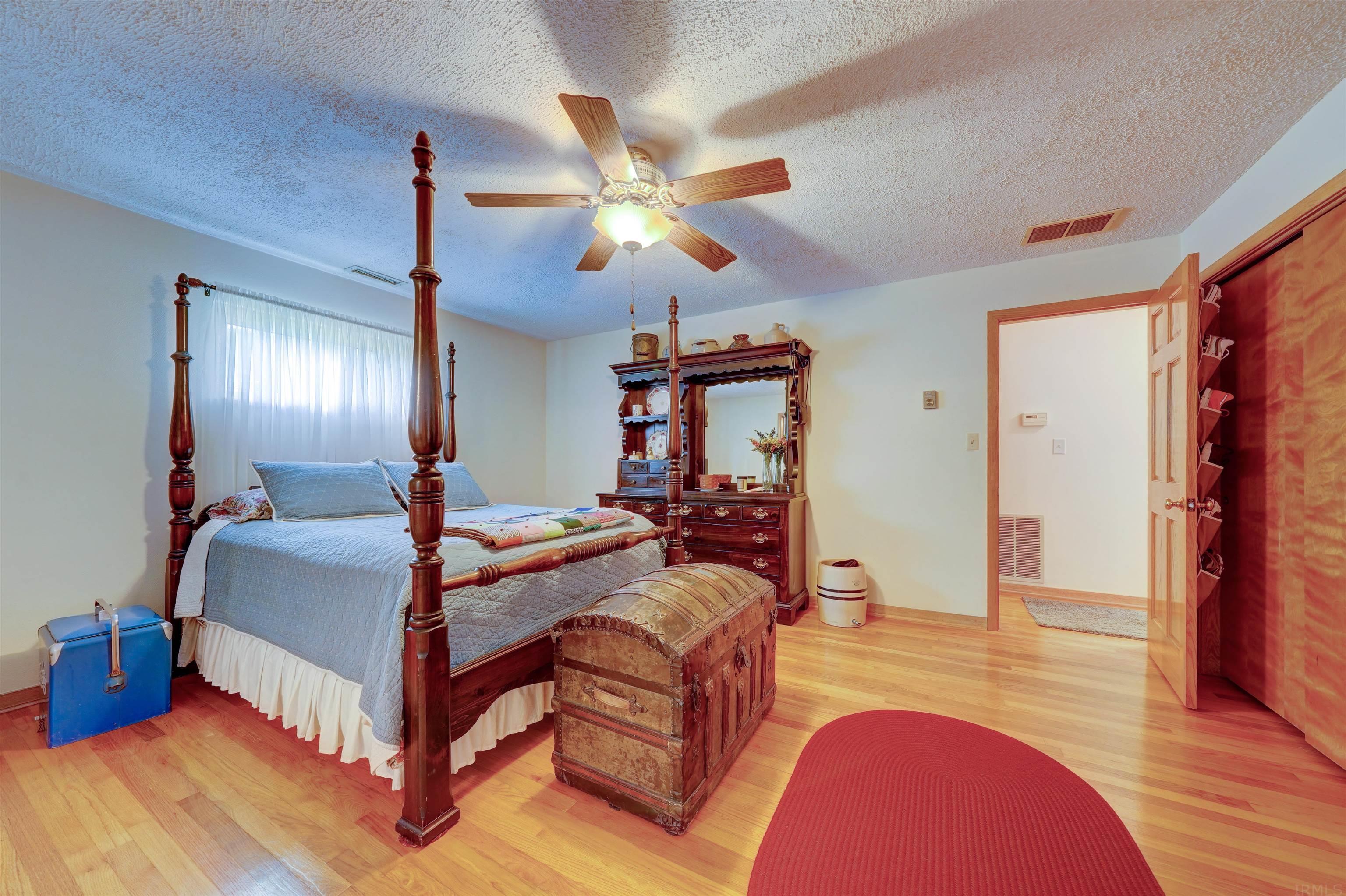 4407 Leesburg Road Fort Wayne, IN 46808 - Photo 16 of 36