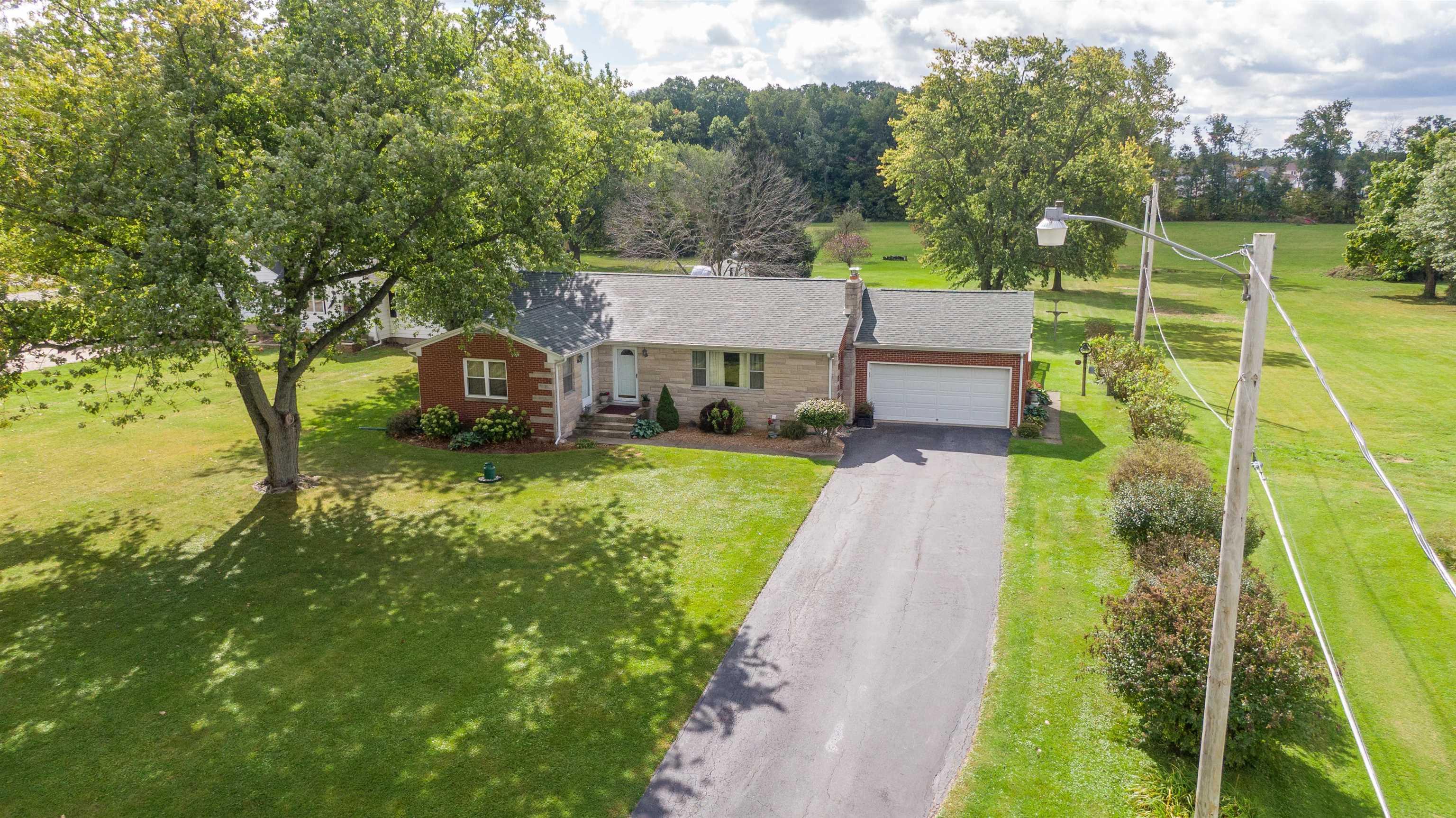 4407 Leesburg Road Fort Wayne, IN 46808 - Photo 5 of 36