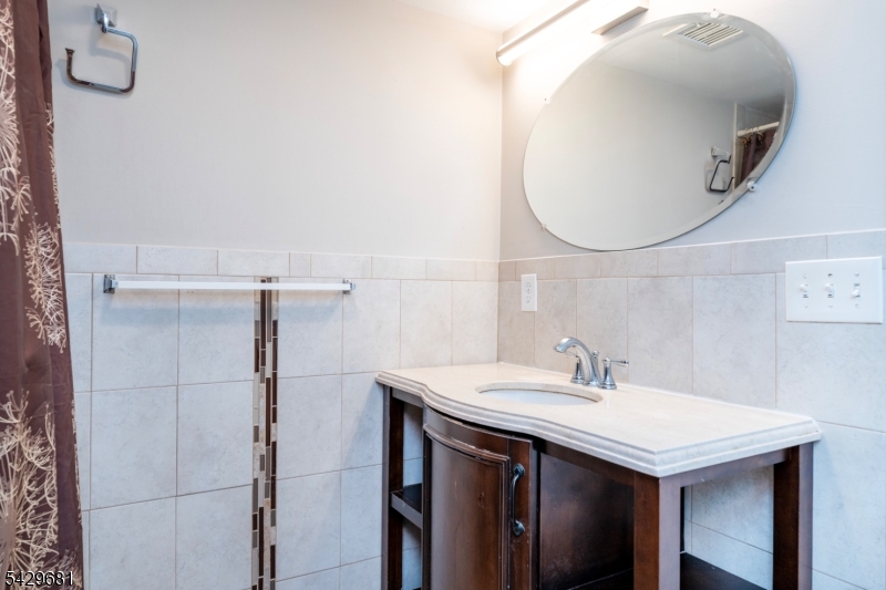 1109 Highway 202 Bedminster, NJ 07921 - Photo 13 of 21