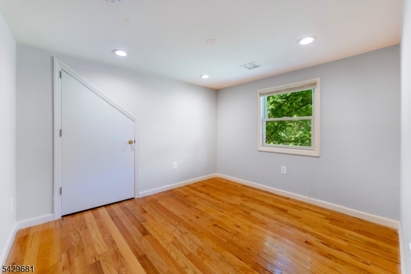 1109 Highway 202 Bedminster, NJ 07921 - Photo 14 of 21