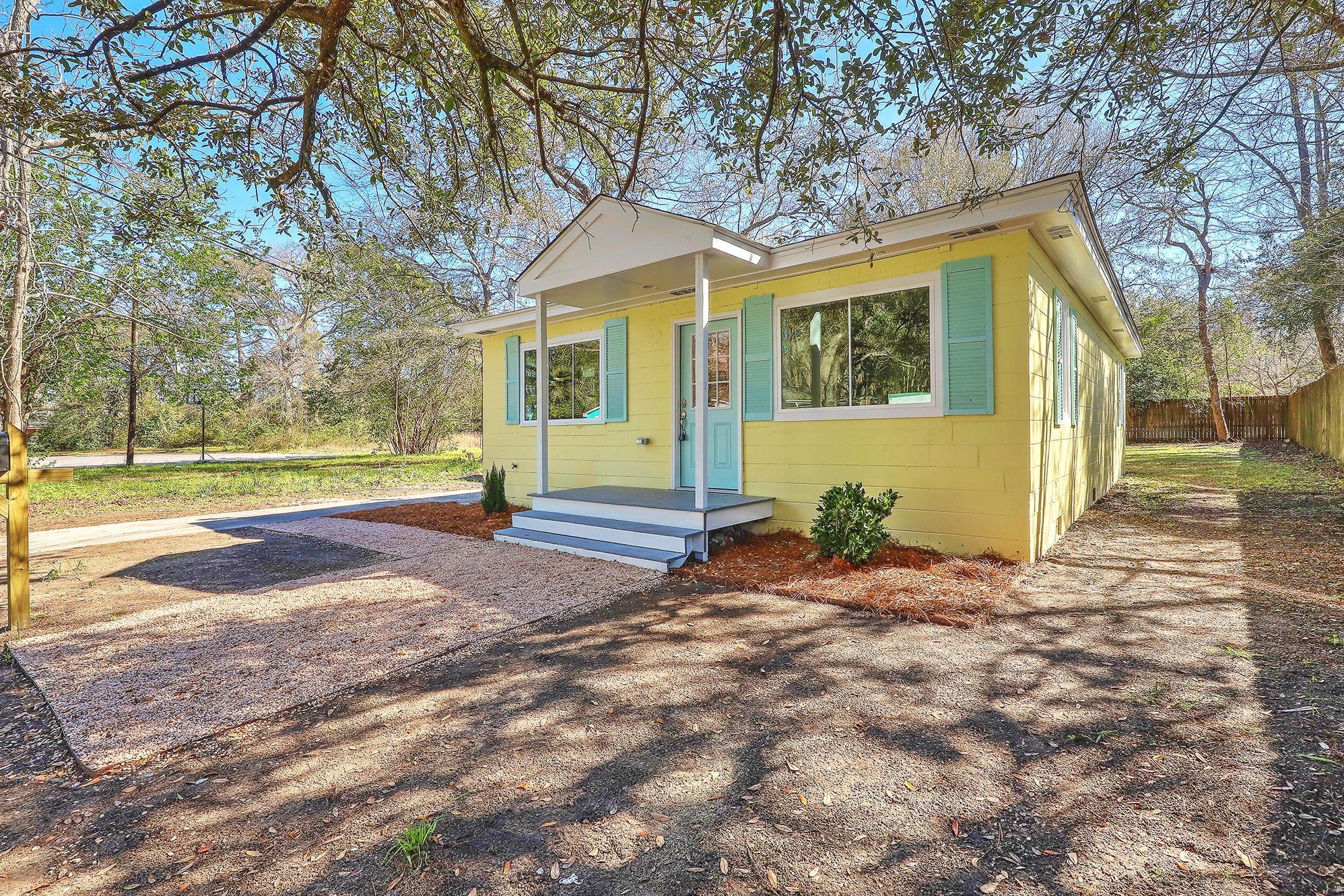 4876 Upjohn Road North Charleston, SC 29405 - Photo 4 of 29 4876 Upjohn Rd, SC 29405