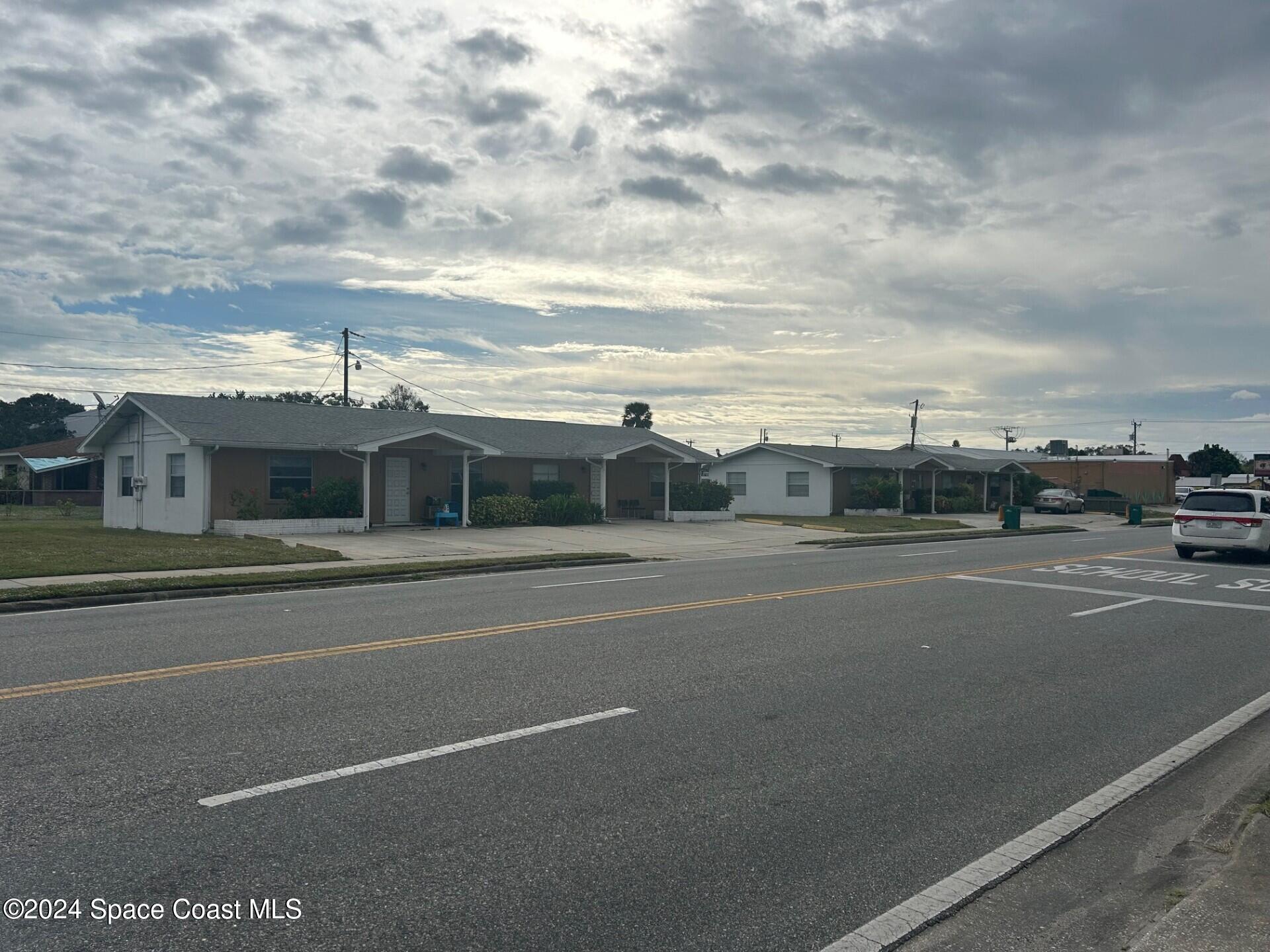 1851 Croton Road Melbourne, FL 32935 - Photo 7 of 8 thumbnail_IMG_7209