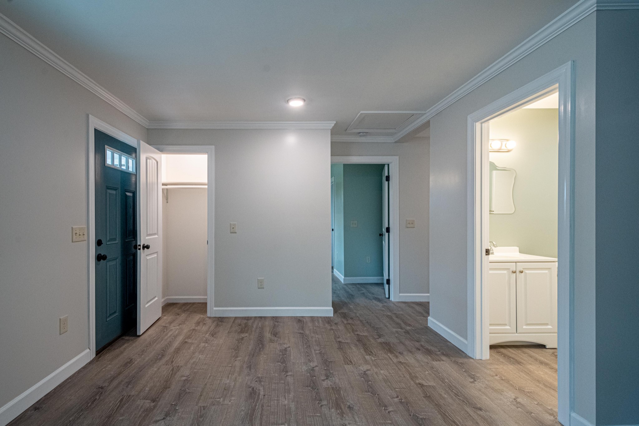 1844 Prospect Elkton Road Prospect, TN 38477 - Photo 14 of 43 a view of hallway with bathroom and wooden floor
