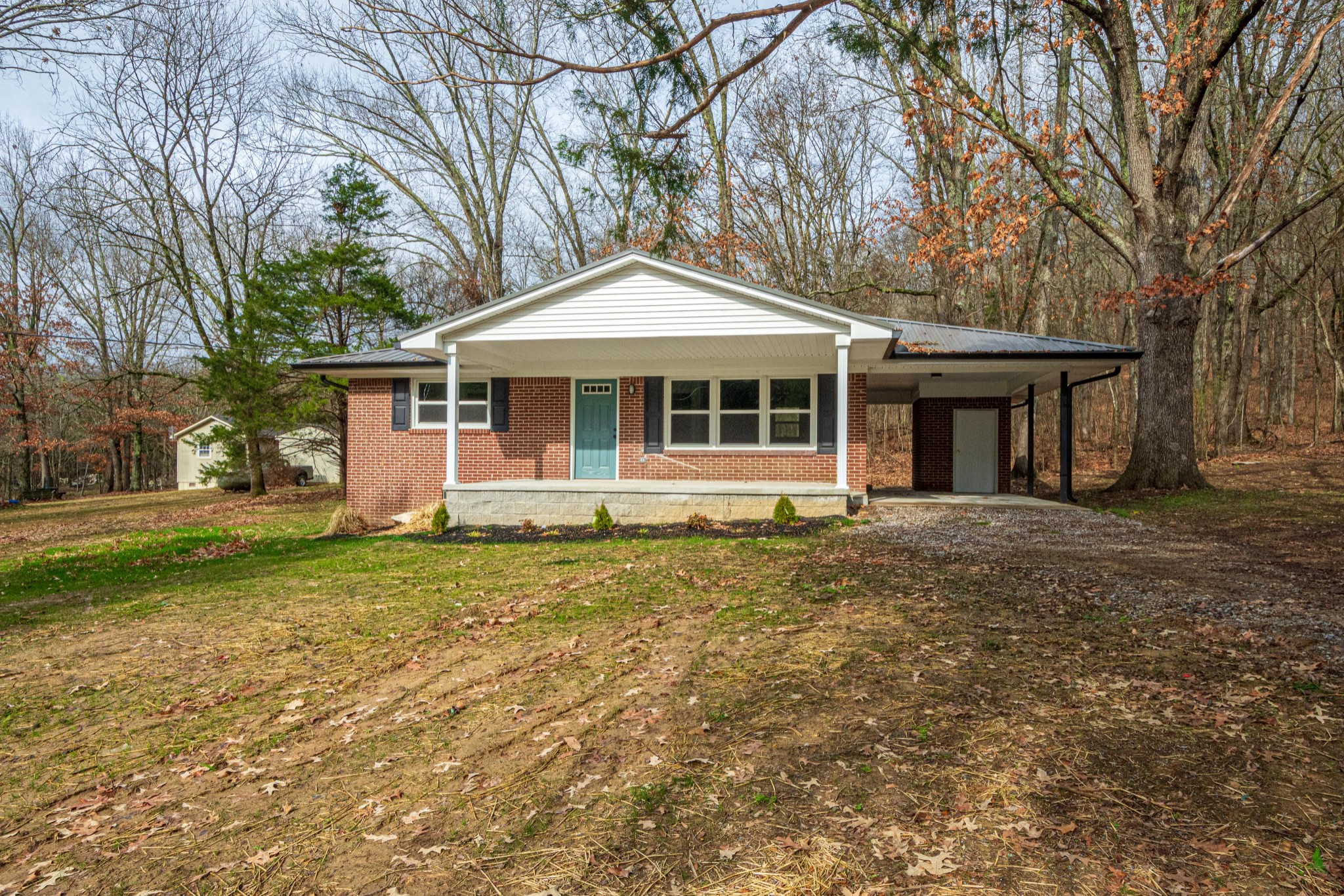 1844 Prospect Elkton Road Prospect, TN 38477 - Photo 31 of 43 a front view of a house with a garden