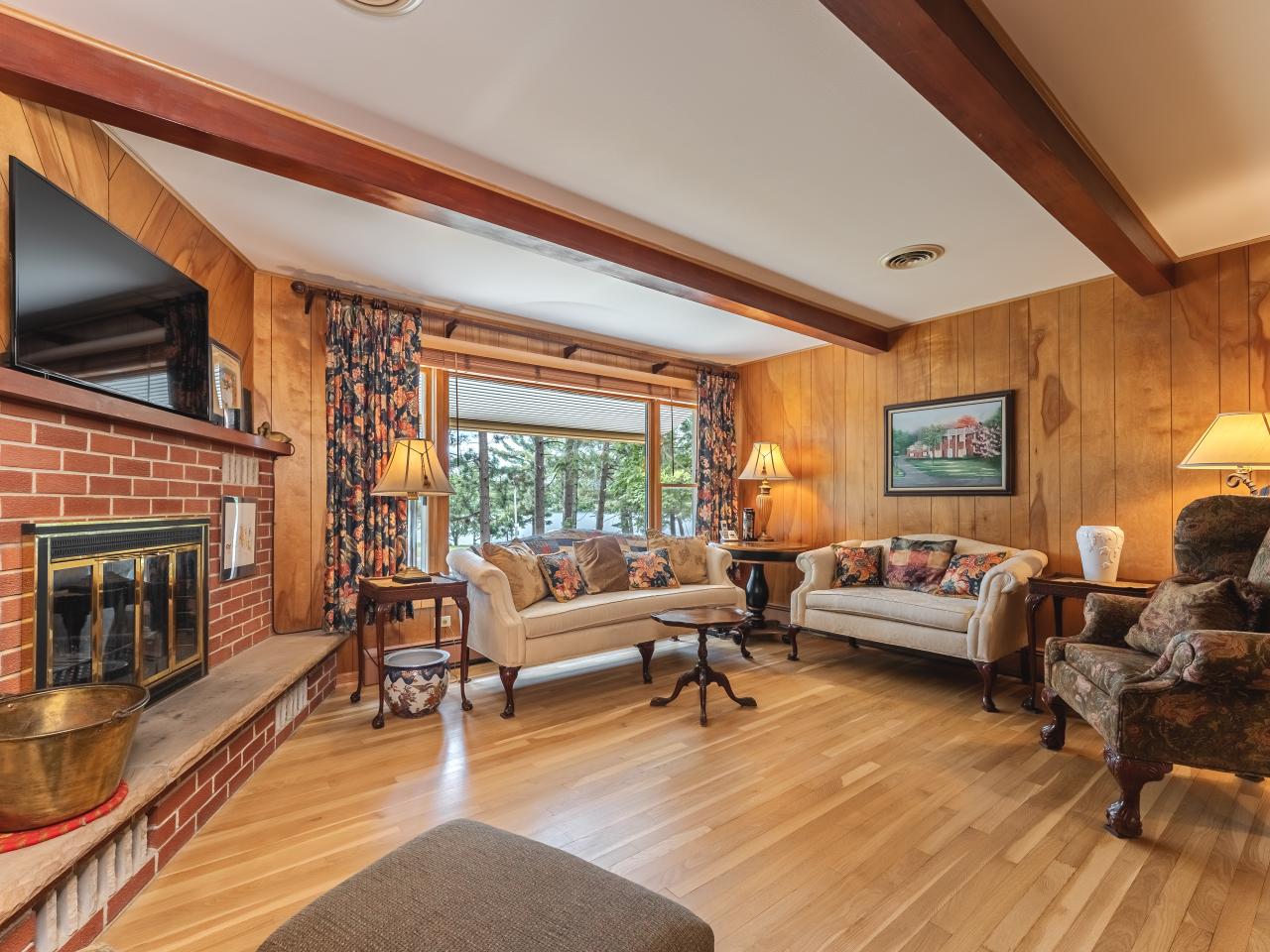 927 Silver Lake Road Eagle River, WI 54521 - Photo 3 of 36 Gallery Image 3