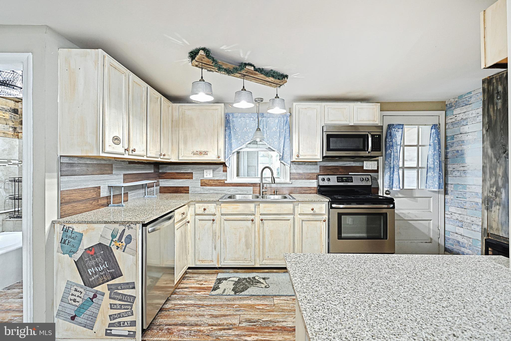 136 Lightner Road York, PA 17404 - Photo 13 of 33 Gallery Image 13