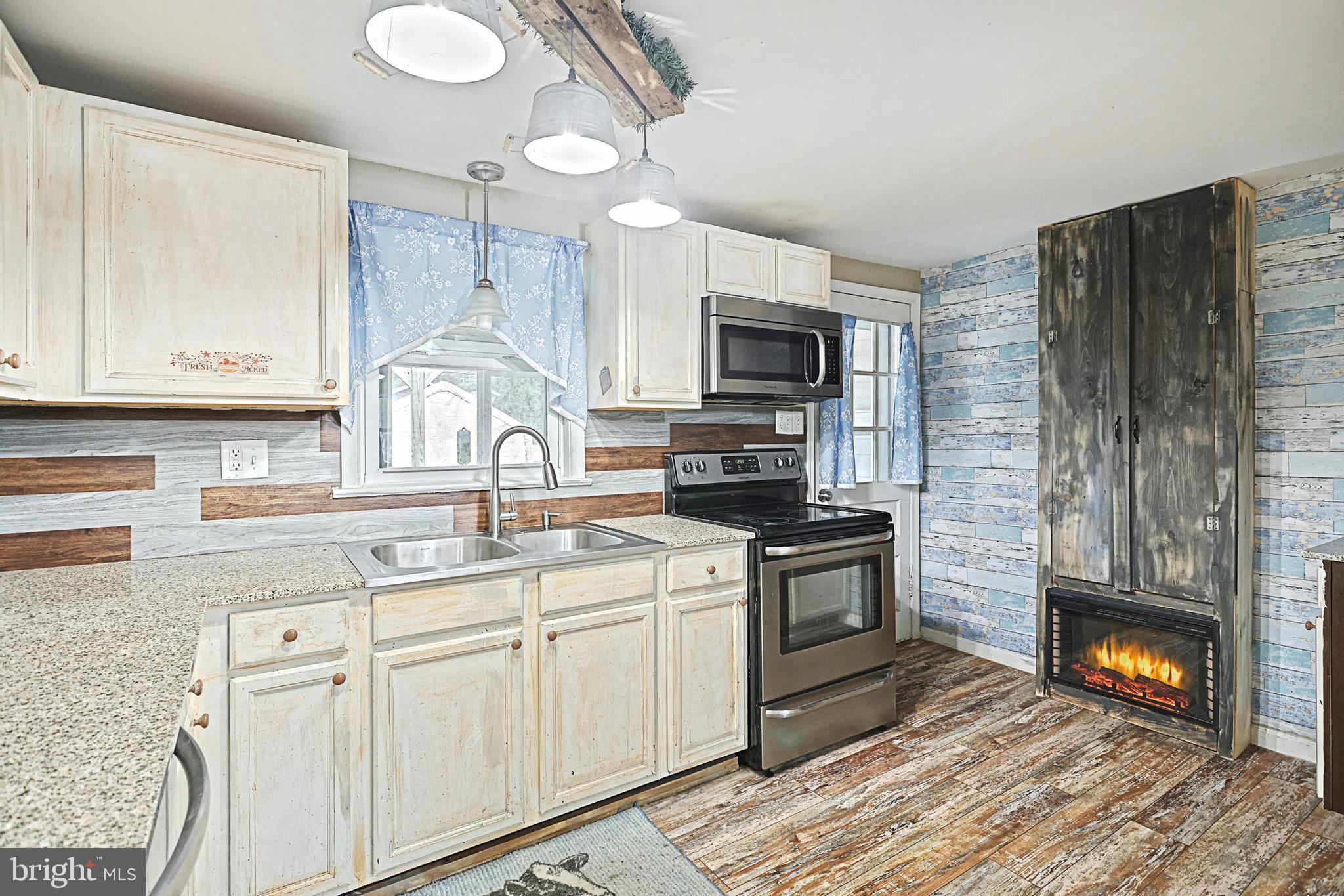 136 Lightner Road York, PA 17404 - Photo 14 of 33 Gallery Image 14