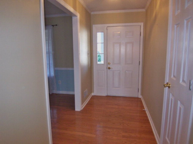 896 Riders Way East Evans, GA 30809 - Photo 4 of 28 Foyer
