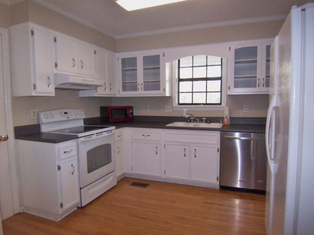 896 Riders Way East Evans, GA 30809 - Photo 10 of 28 Kitchen