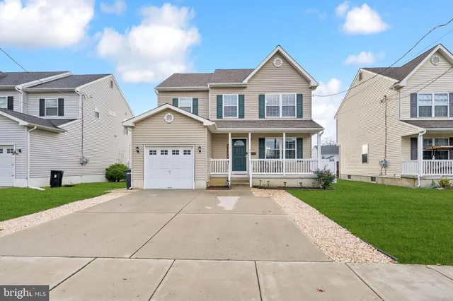 $529,000 | 26 North Poplar Avenue, Maple Shade, NJ 08052