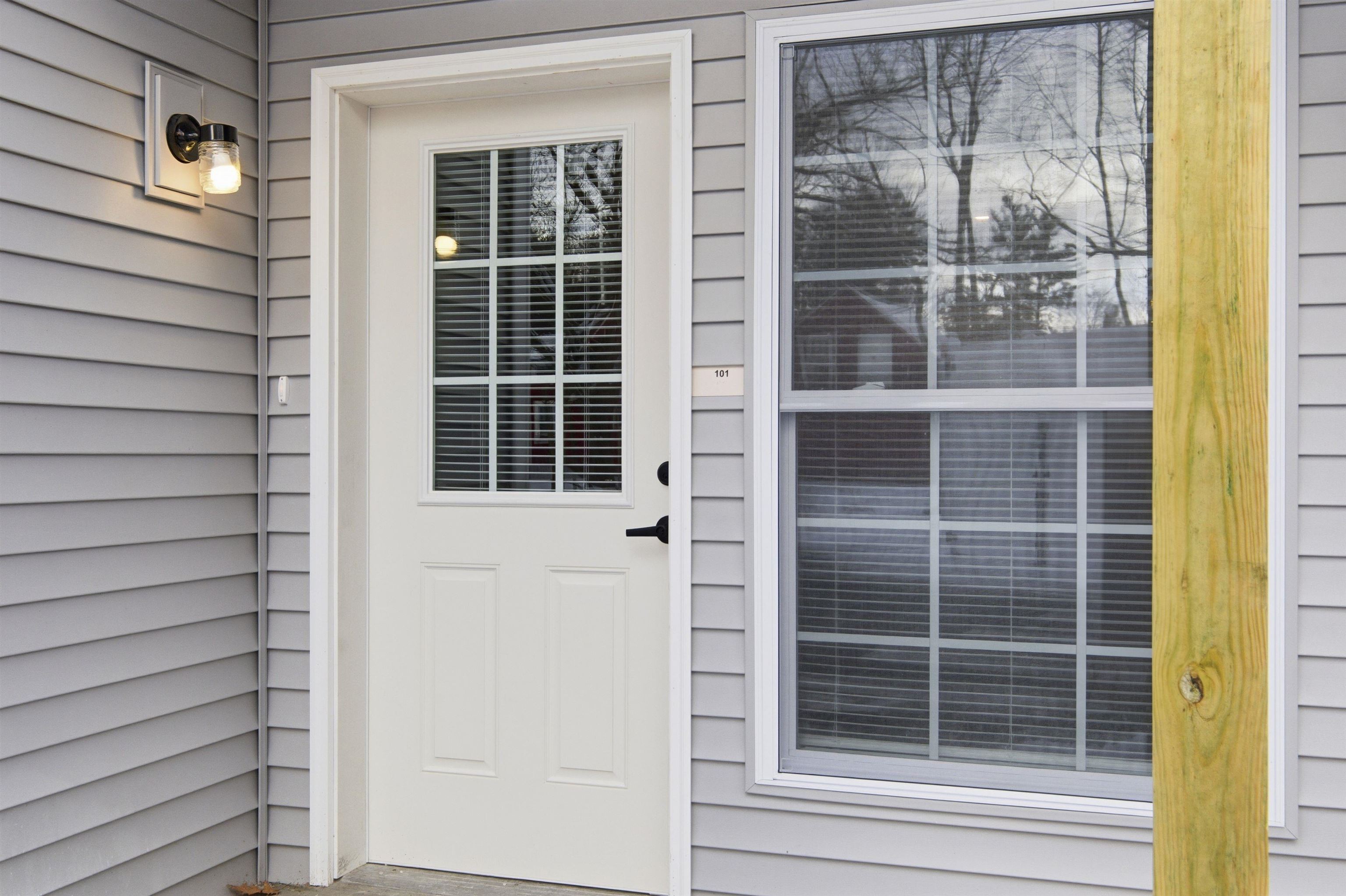 15 Mountain Road, Unit 101 Goffstown, NH 03045 - Photo 15 of 18