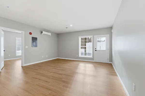 $2,275 | 15 Mountain Road, Unit 101, Goffstown, NH 03045