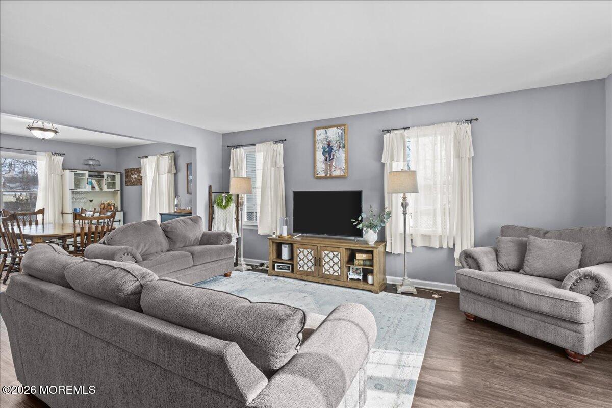 401 Port Monmouth Road Middletown, NJ 07748 - Photo 4 of 33 07-IMG_4054