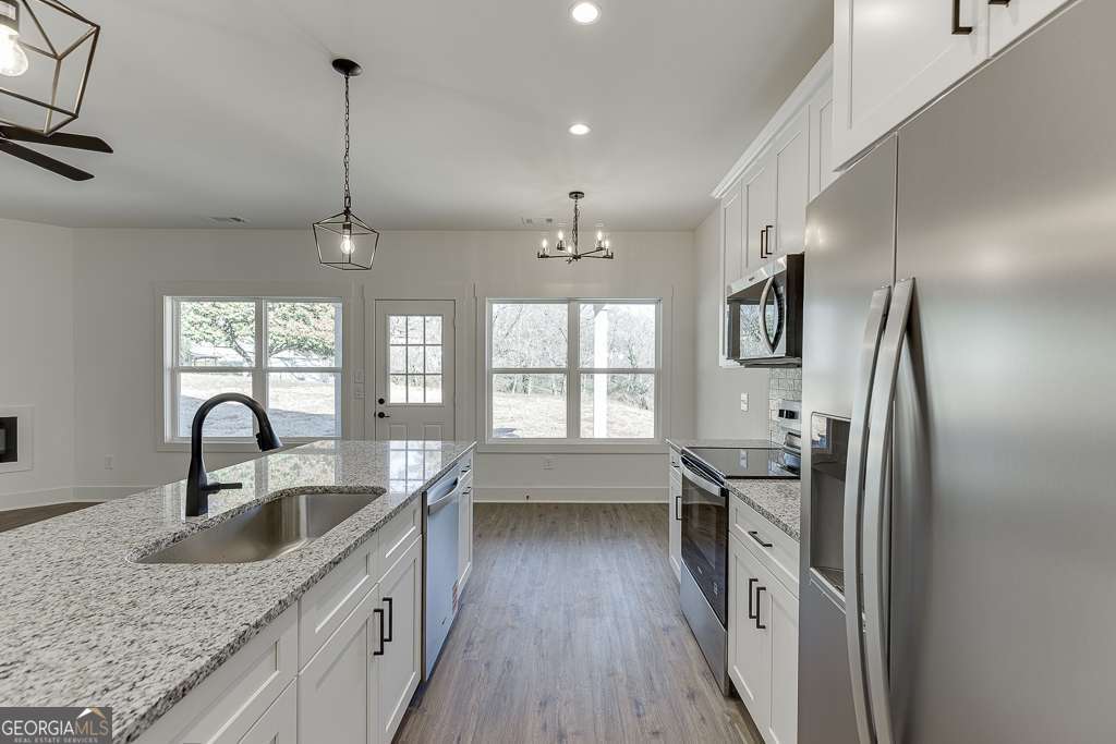 569 Clayton Street Commerce, GA 30529 - Photo 16 of 36