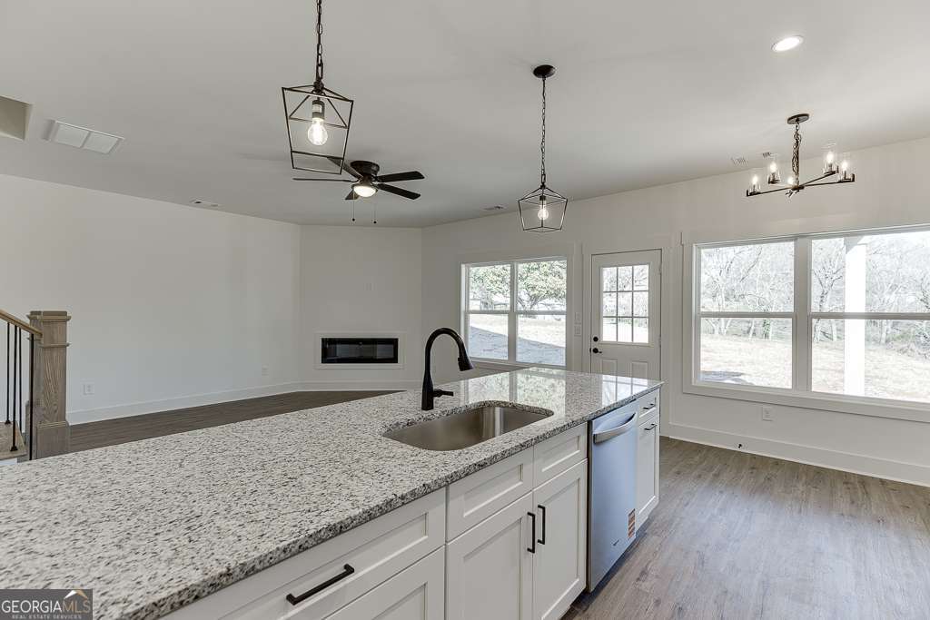 569 Clayton Street Commerce, GA 30529 - Photo 17 of 36