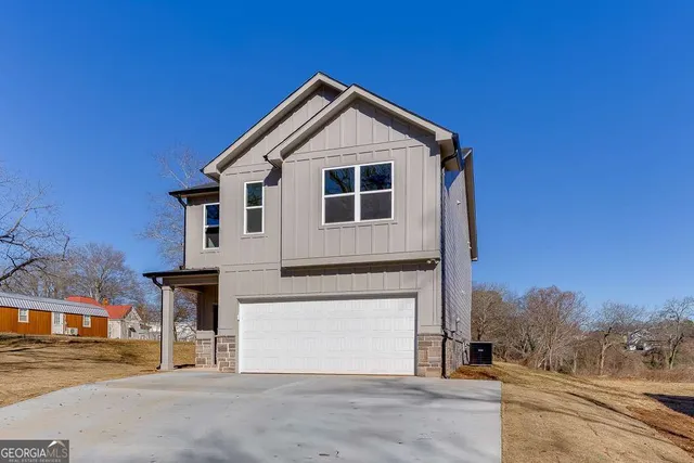 $2,300 | 569 Clayton Street, Commerce, GA 30529