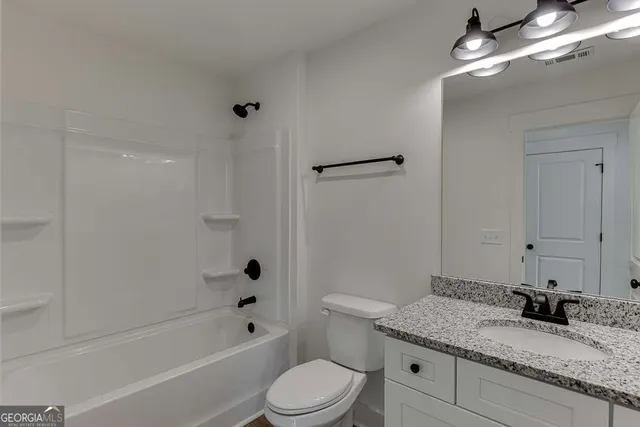 $2,300 | 569 Clayton Street, Commerce, GA 30529