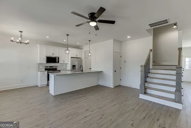 $2,300 | 569 Clayton Street, Commerce, GA 30529