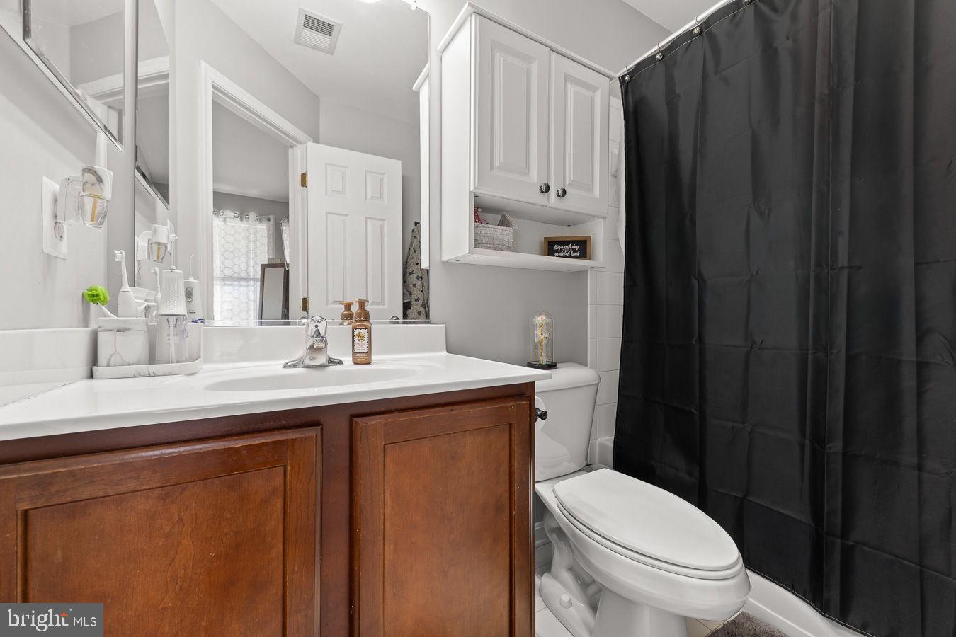 10 Riparian Lane Ranson, WV 25438 - Photo 26 of 43 Primary Bath