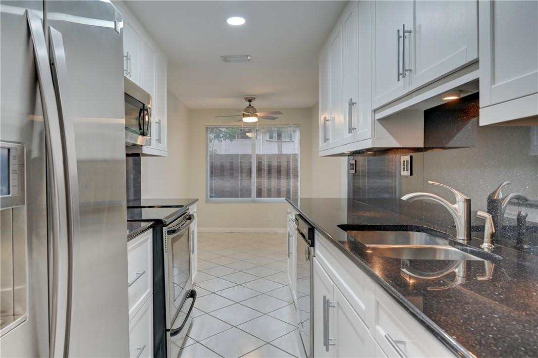 8247 Northwest 9th Street, Unit 6 Plantation, FL 33324 - Photo 22 of 27 Photo 22