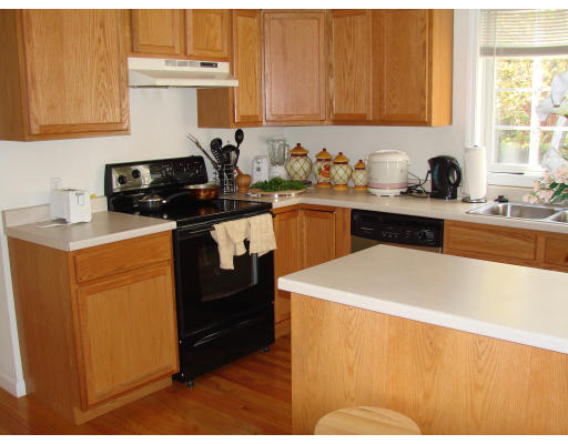 162 Gresham Street Springfield, MA 01119 - Photo 3 of 13
