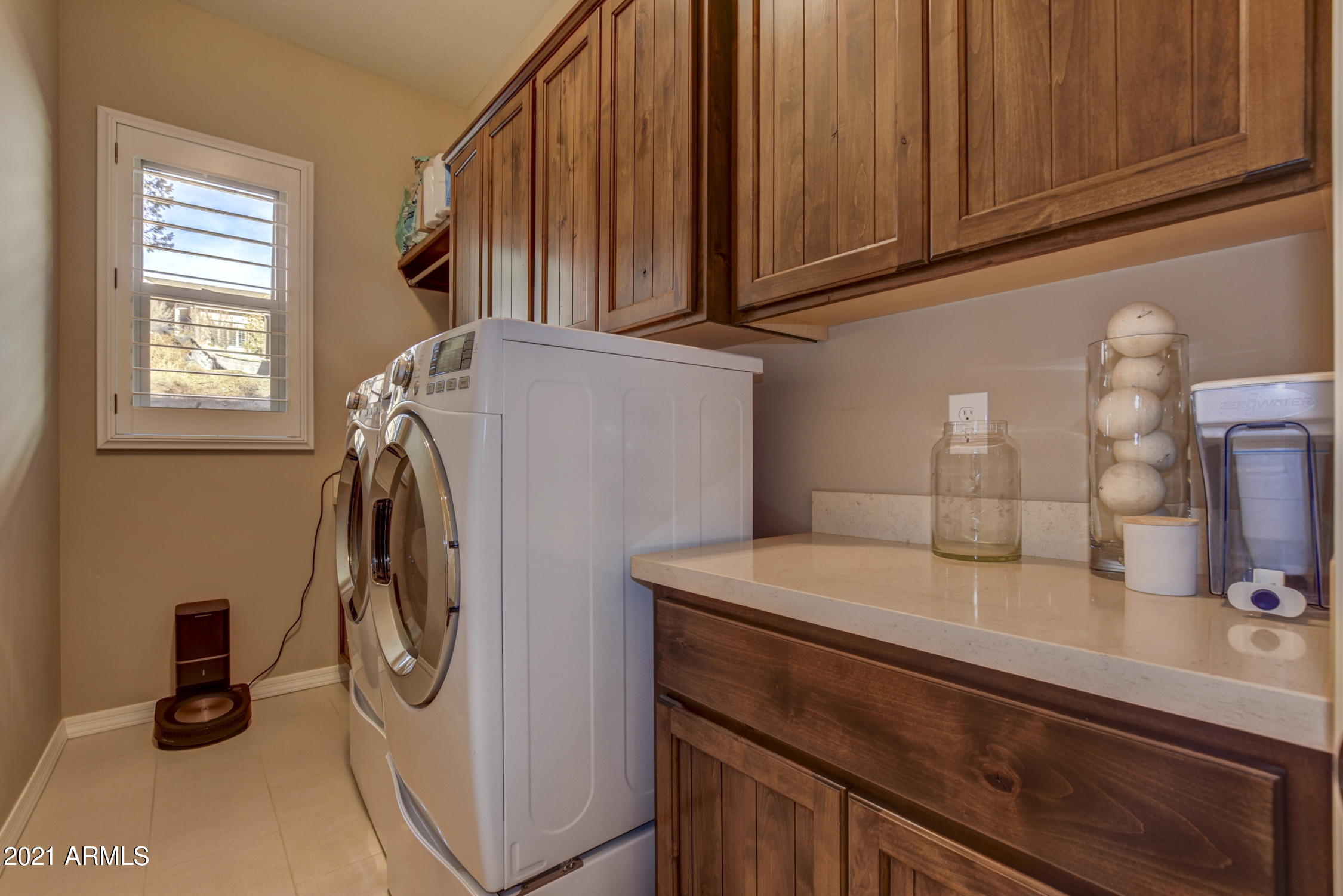 1181 West Timber Ridge Road Prescott, AZ 86303 - Photo 24 of 39 Laundry Room - 1181 W Timberridge