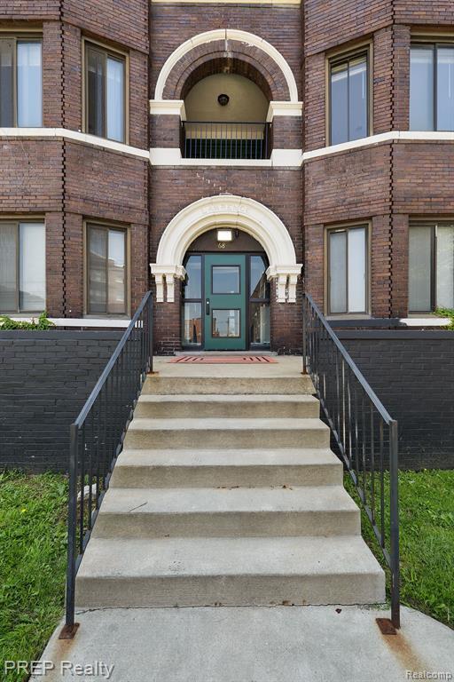 68 East Willis Street, Unit 10 Detroit, MI 48201 - Photo 2 of 16 GetMedia (15)