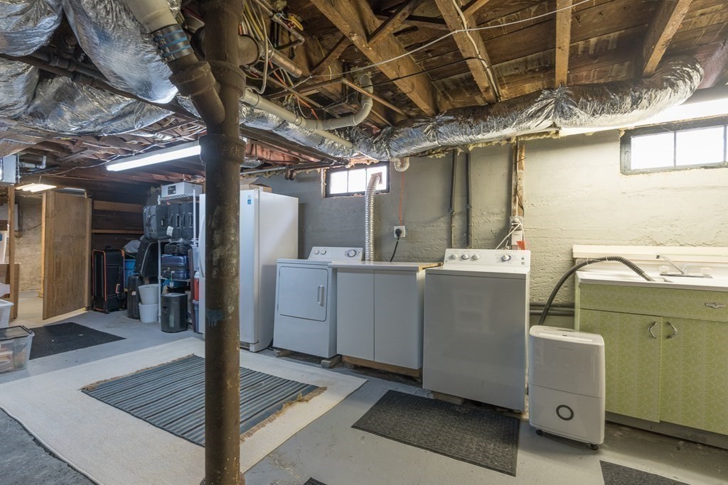 5 York Road, Unit 1 Belmont, MA 02478 - Photo 14 of 19 Gallery Image 14