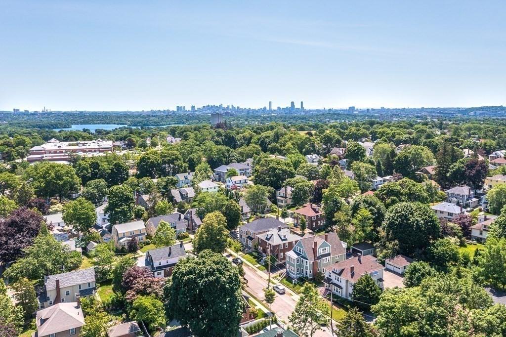 5 York Road, Unit 1 Belmont, MA 02478 - Photo 18 of 19 Gallery Image 18
