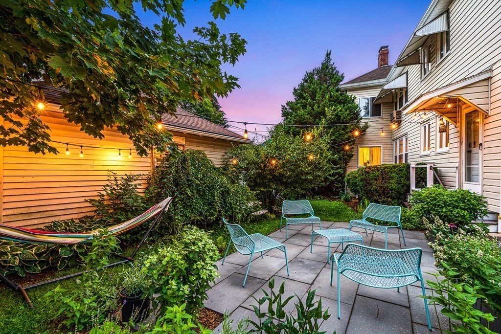 5 York Road, Unit 1 Belmont, MA 02478 - Photo 2 of 19 Gallery Image 2