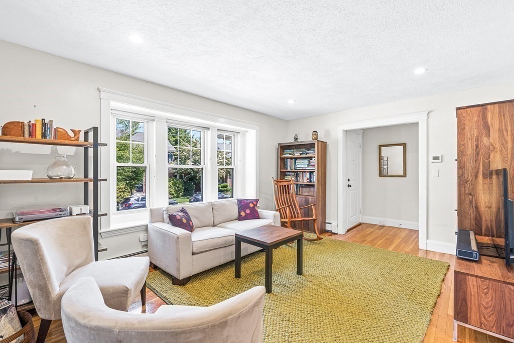 5 York Road, Unit 1 Belmont, MA 02478 - Photo 4 of 19 Gallery Image 4