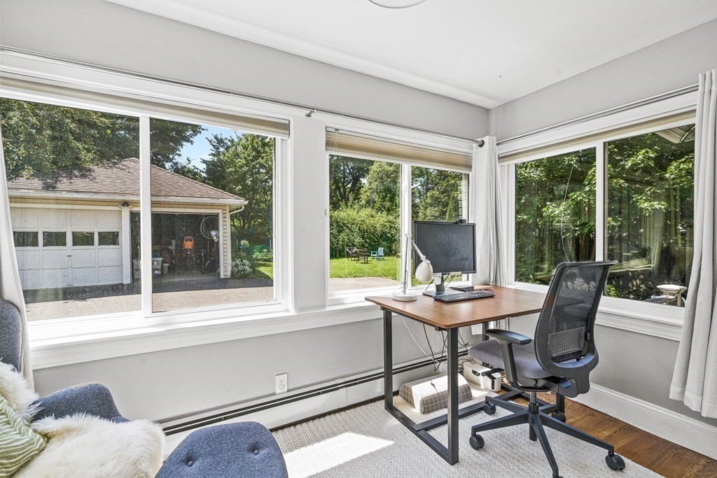 5 York Road, Unit 1 Belmont, MA 02478 - Photo 9 of 19 Gallery Image 9